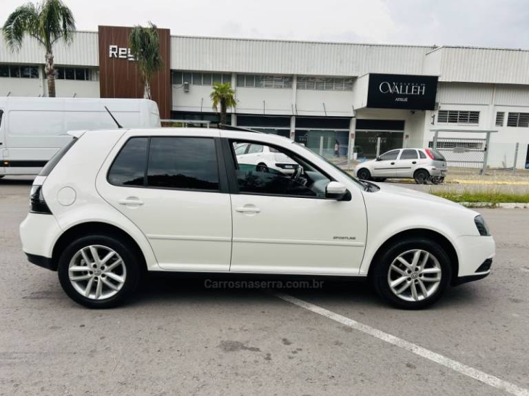 VOLKSWAGEN - GOLF - 2013/2013 - Branca - R$ 59.900,00