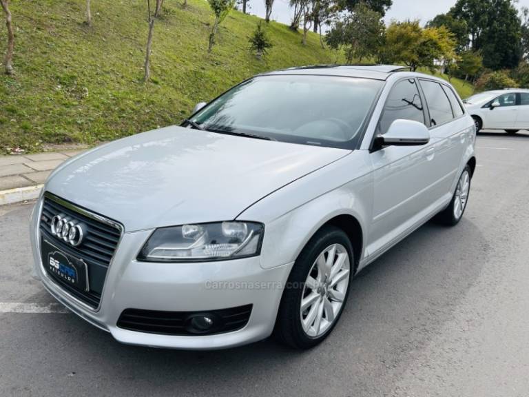 AUDI - A3 - 2008/2009 - Prata - R$ 59.900,00