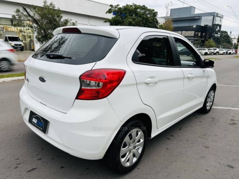 FORD - KA - 2016/2016 - Branca - R$ 39.900,00