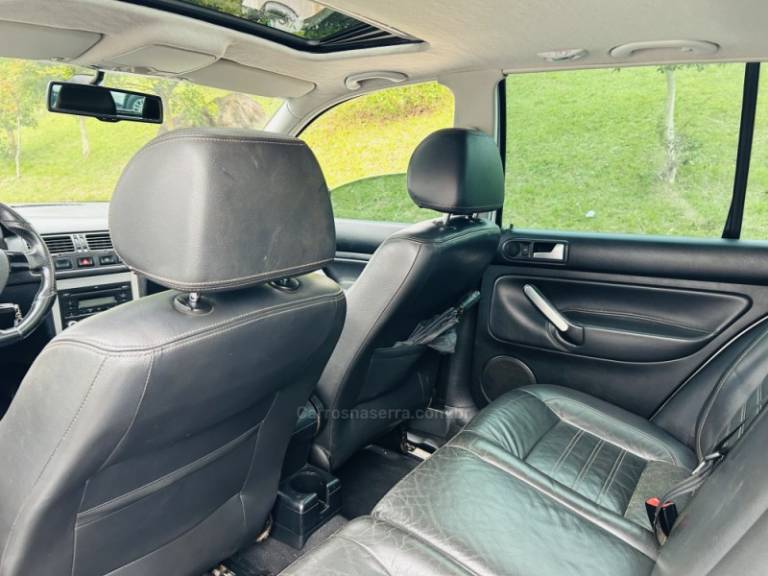 VOLKSWAGEN - GOLF - 2013/2013 - Branca - R$ 59.900,00