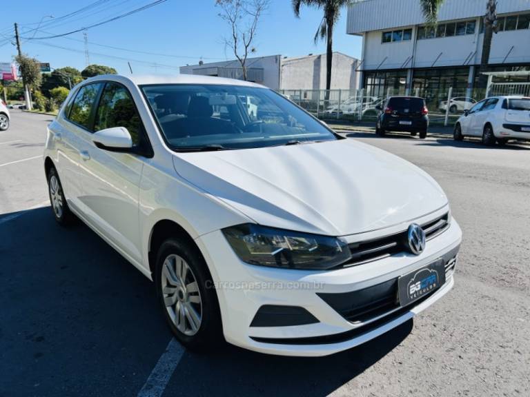VOLKSWAGEN - POLO - 2019/2020 - Branca - R$ 67.900,00