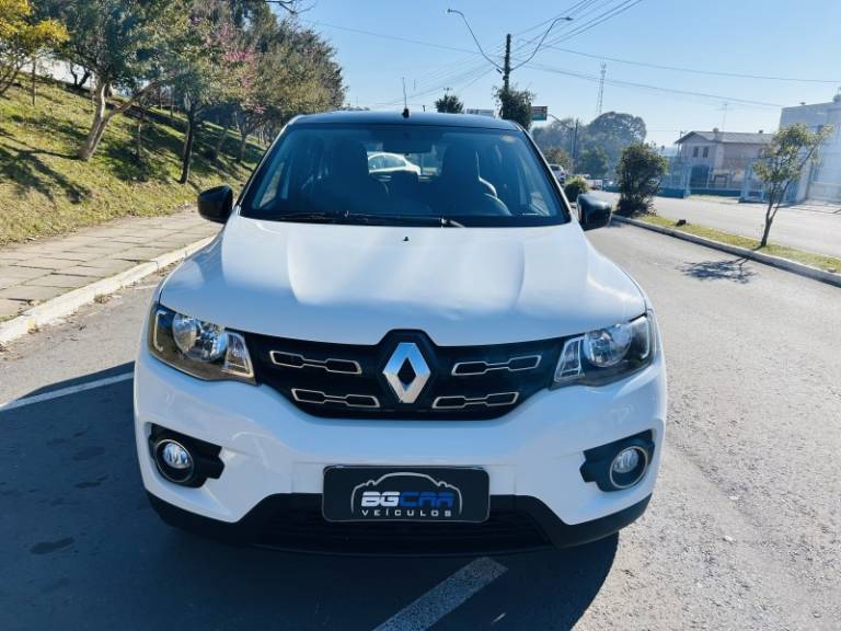 RENAULT - KWID - 2018/2018 - Branca - R$ 42.900,00
