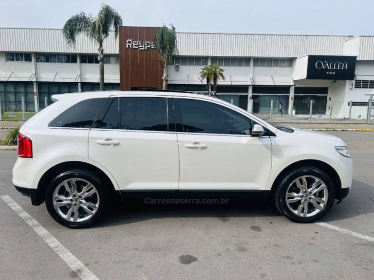 FORD - EDGE - 2012/2013 - Branca - R$ 69.900,00