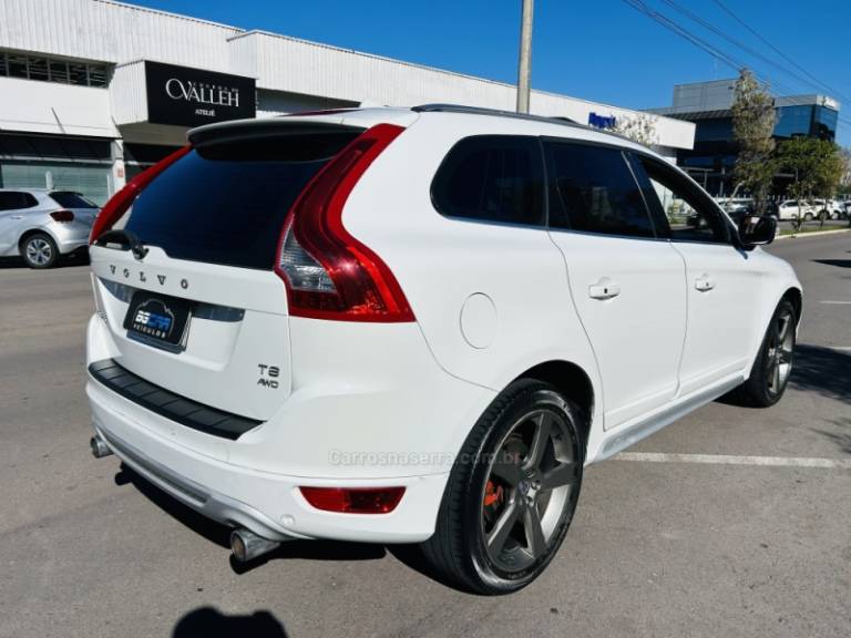 VOLVO - XC60 - 2011/2012 - Branca - R$ 75.900,00