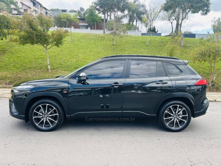 TOYOTA - COROLLA - 2022/2023 - Preta - R$ 159.900,00