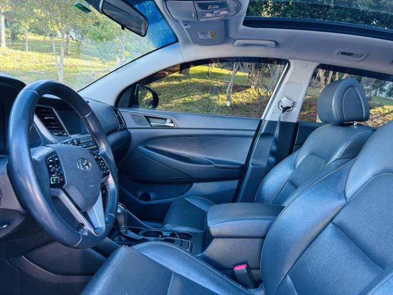 HYUNDAI - TUCSON - 2018/2019 - Branca - R$ 119.900,00