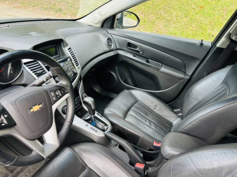 CHEVROLET - CRUZE - 2015/2015 - Prata - R$ 62.900,00