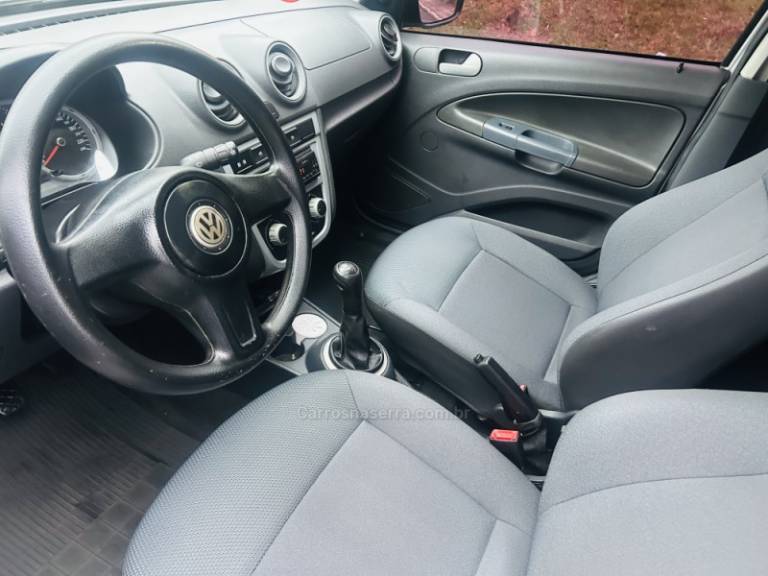 VOLKSWAGEN - GOL - 2009/2010 - Prata - R$ 33.900,00