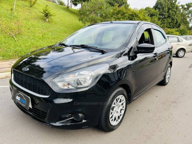FORD - KA - 2016/2017 - Preta - R$ 43.900,00