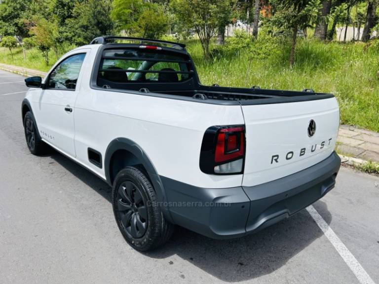 VOLKSWAGEN - SAVEIRO - 2025/2026 - Branca - R$ 92.900,00