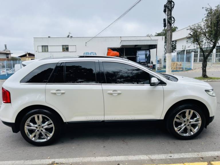 FORD - EDGE - 2011/2012 - Branca - R$ 65.900,00