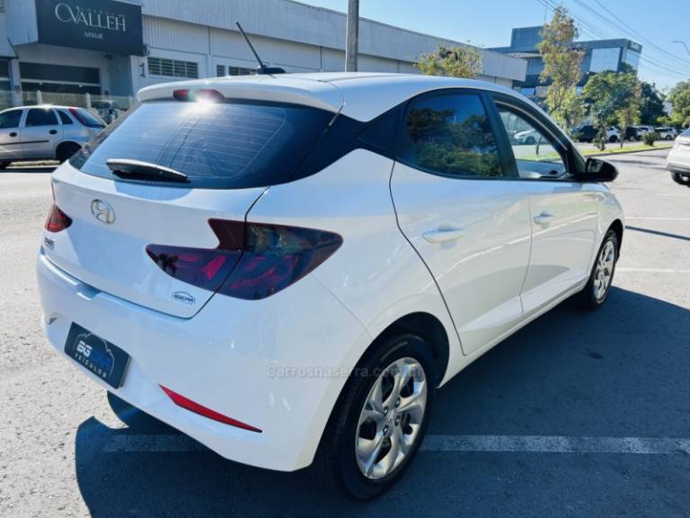 HYUNDAI - HB20 - 2021/2022 - Branca - R$ 67.900,00
