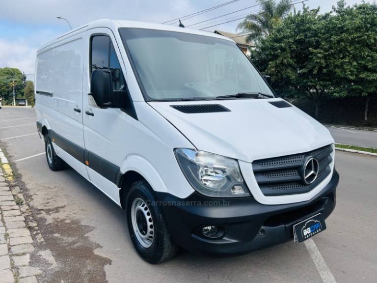 MERCEDES-BENZ - SPRINTER - 2018/2019 - Branca - R$ 179.900,00