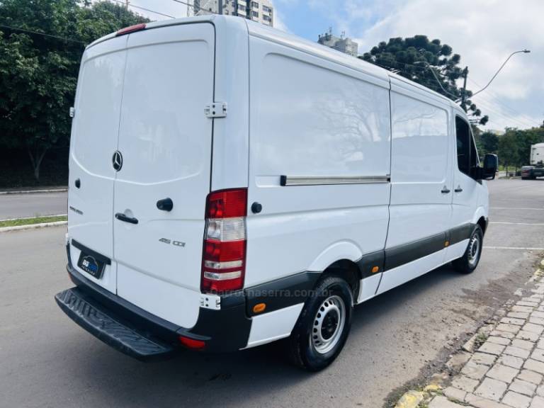 MERCEDES-BENZ - SPRINTER - 2018/2019 - Branca - R$ 179.900,00