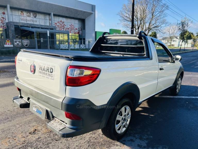 FIAT - STRADA - 2017/2018 - Branca - R$ 55.900,00