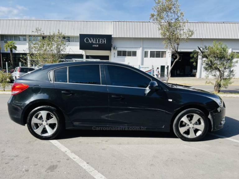 CHEVROLET - CRUZE - 2013/2013 - Preta - R$ 59.900,00