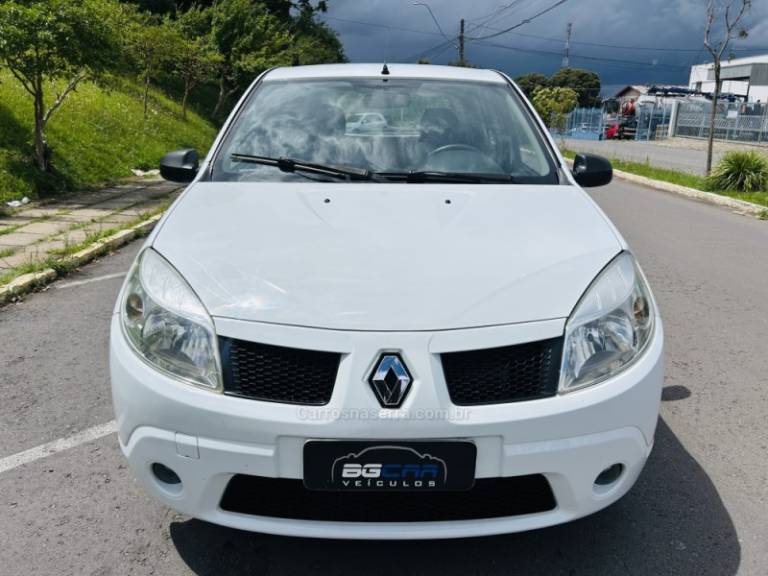 RENAULT - SANDERO - 2009/2010 - Branca - R$ 30.900,00