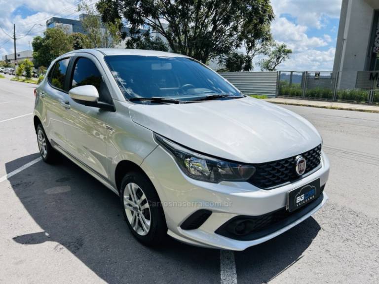 FIAT - ARGO - 2019/2020 - Prata - R$ 55.900,00