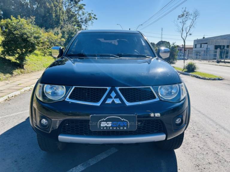 MITSUBISHI - L200 TRITON - 2012/2012 - Preta - R$ 89.900,00