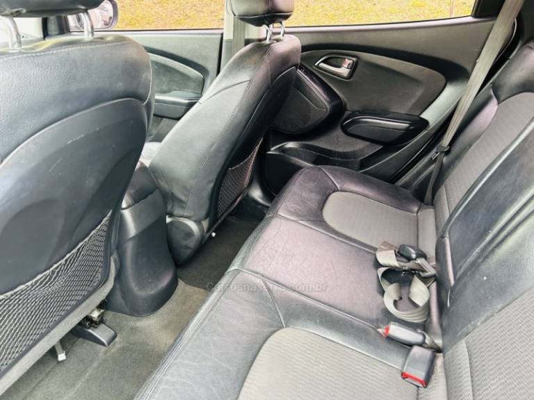 HYUNDAI - IX35 - 2011/2012 - Prata - R$ 67.900,00