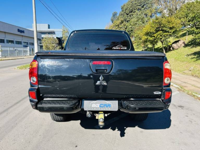 MITSUBISHI - L200 TRITON - 2012/2012 - Preta - R$ 89.900,00
