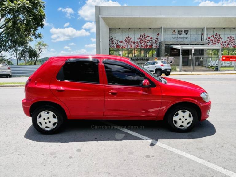 CHEVROLET - CELTA - 2012/2013 - Vermelha - R$ 34.900,00