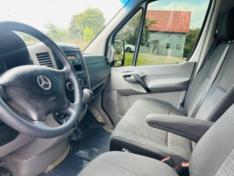 MERCEDES-BENZ - SPRINTER - 2018/2019 - Branca - R$ 179.900,00
