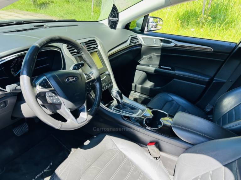 FORD - FUSION - 2013/2014 - Prata - R$ 69.900,00