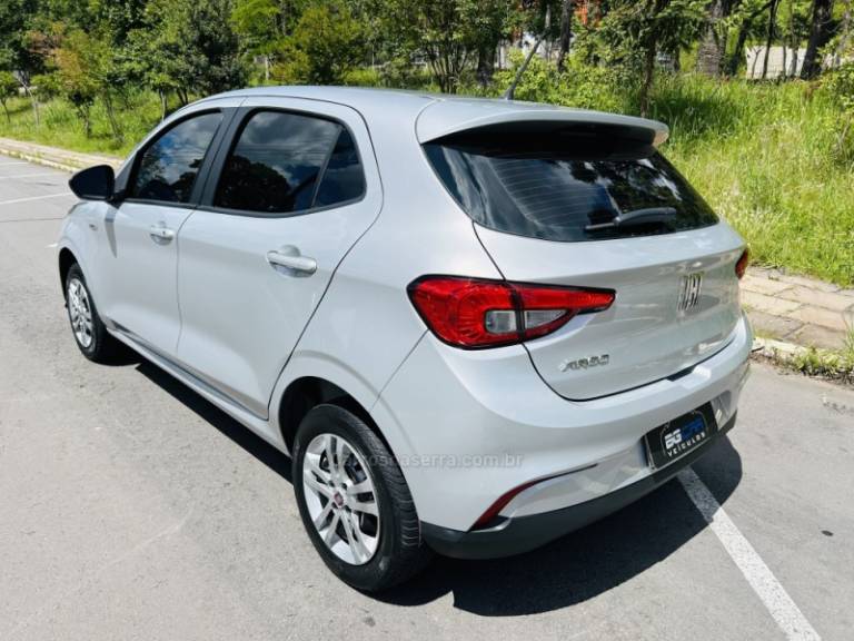FIAT - ARGO - 2019/2020 - Prata - R$ 55.900,00