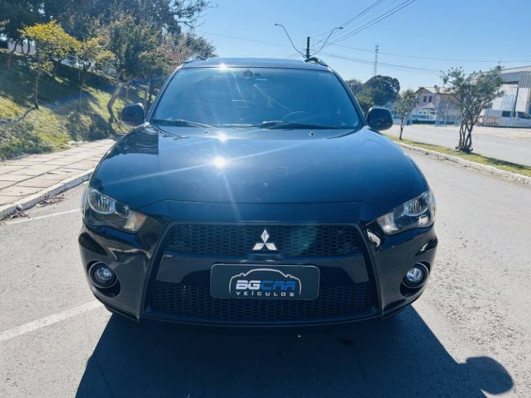 MITSUBISHI - OUTLANDER - 2011/2011 - Preta - R$ 62.900,00