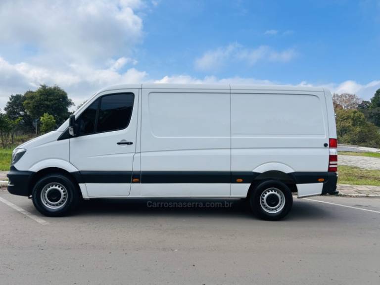 MERCEDES-BENZ - SPRINTER - 2018/2019 - Branca - R$ 179.900,00