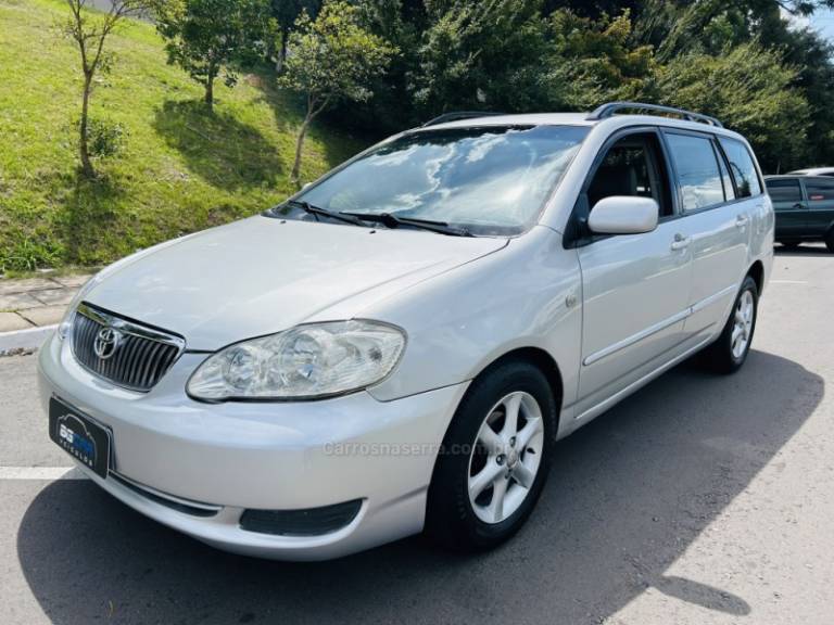 TOYOTA - FIELDER - 2004/2005 - Prata - R$ 41.900,00