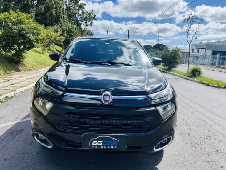 FIAT - TORO - 2017/2018 - Preta - R$ 89.900,00