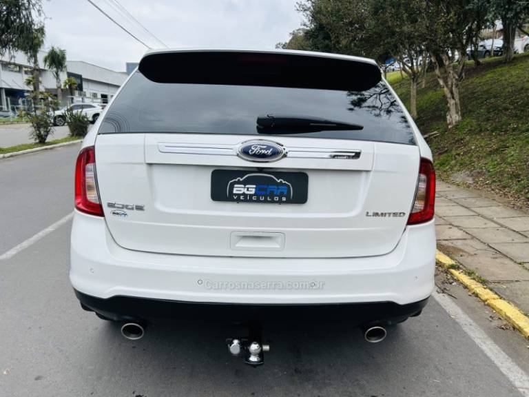 FORD - EDGE - 2011/2012 - Branca - R$ 65.900,00