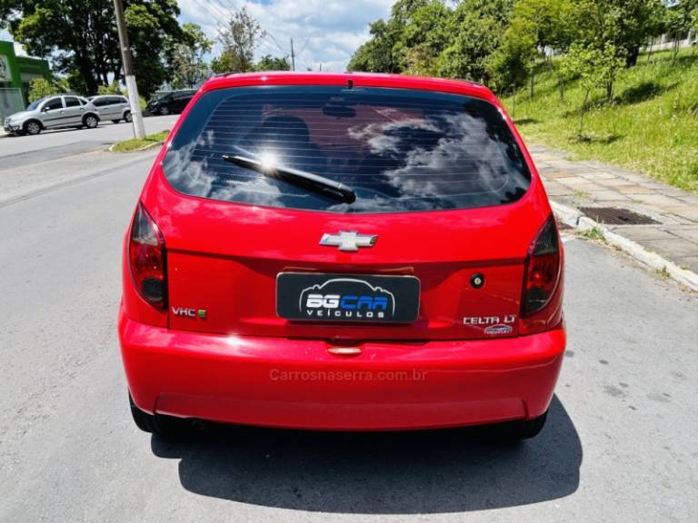 CHEVROLET - CELTA - 2012/2013 - Vermelha - R$ 34.900,00