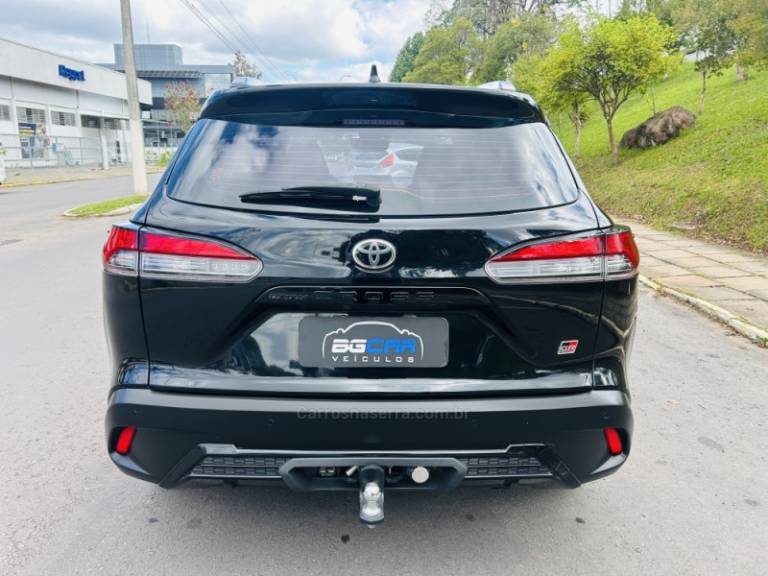 TOYOTA - COROLLA - 2022/2023 - Preta - R$ 159.900,00