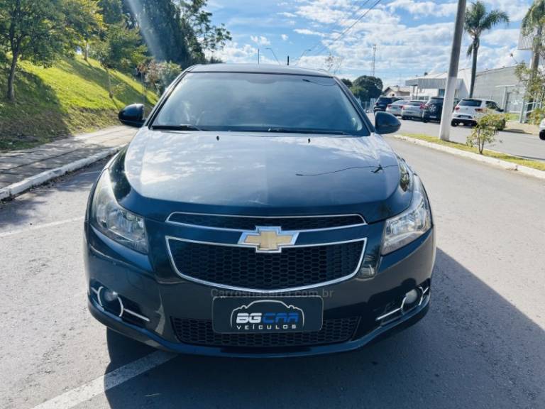 CHEVROLET - CRUZE - 2013/2013 - Preta - R$ 59.900,00