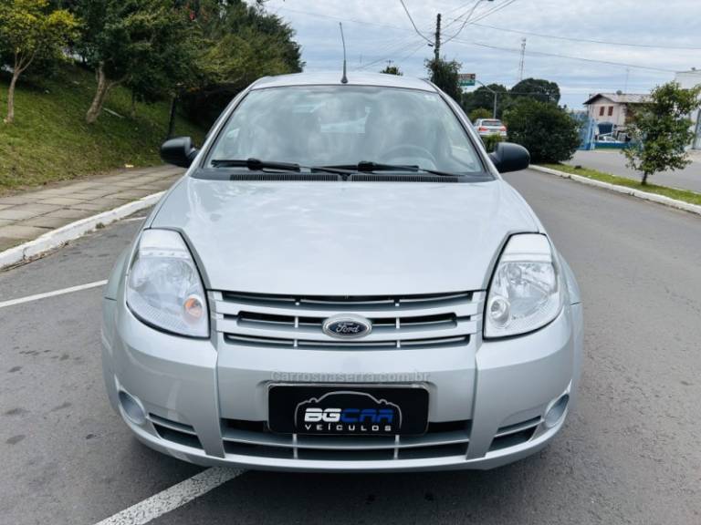FORD - KA - 2008/2009 - Preta - R$ 23.900,00