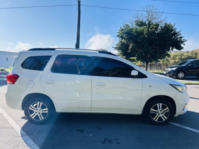 CHEVROLET - SPIN - 2019/2019 - Branca - R$ 63.900,00