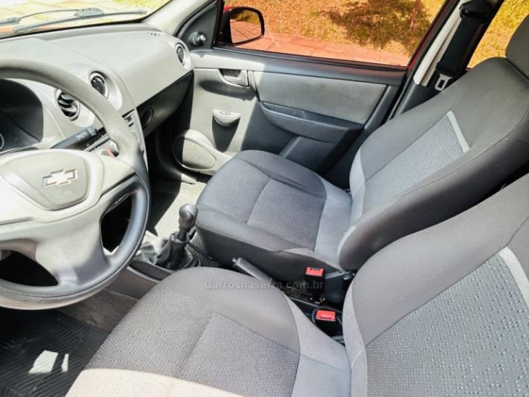 CHEVROLET - CELTA - 2012/2013 - Vermelha - R$ 34.900,00