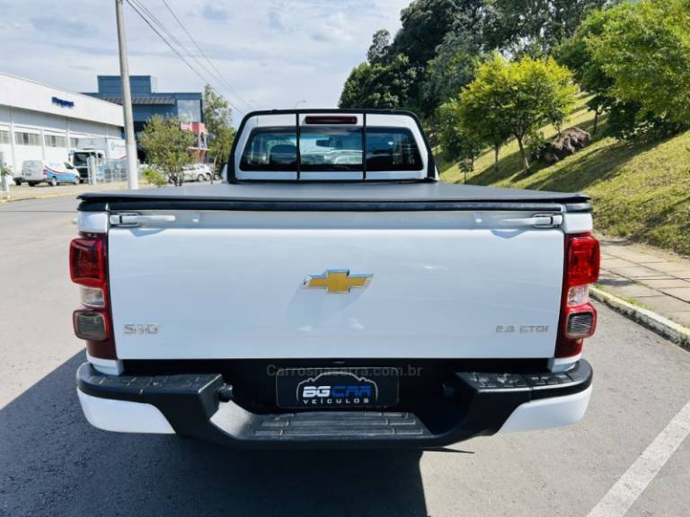 CHEVROLET - S10 - 2016/2017 - Branca - R$ 119.900,00