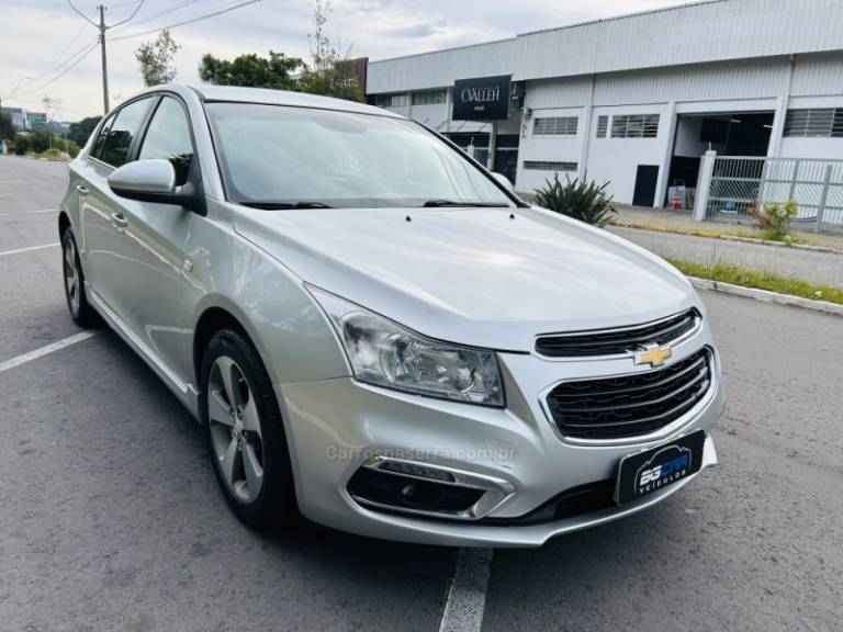 CHEVROLET - CRUZE - 2015/2015 - Prata - R$ 62.900,00