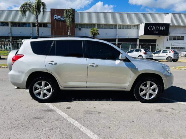 TOYOTA - RAV4 - 2007/2008 - Prata - R$ 55.900,00