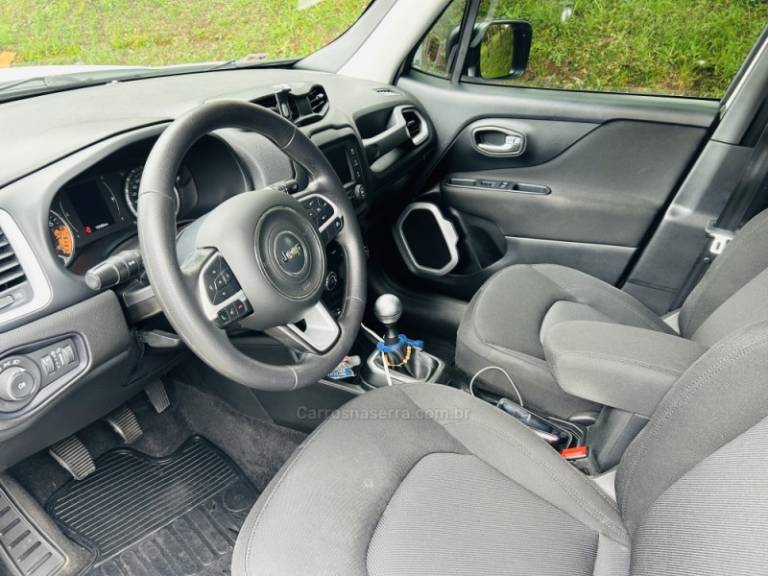 JEEP - RENEGADE - 2019/2019 - Branca - R$ 69.900,00
