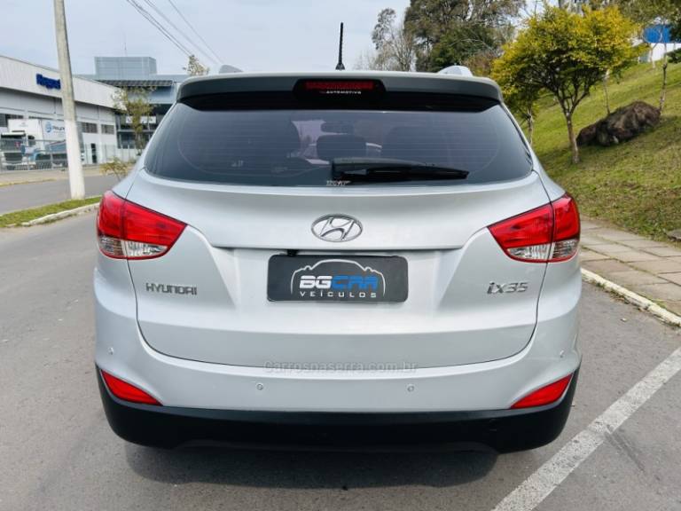 HYUNDAI - IX35 - 2011/2012 - Prata - R$ 67.900,00