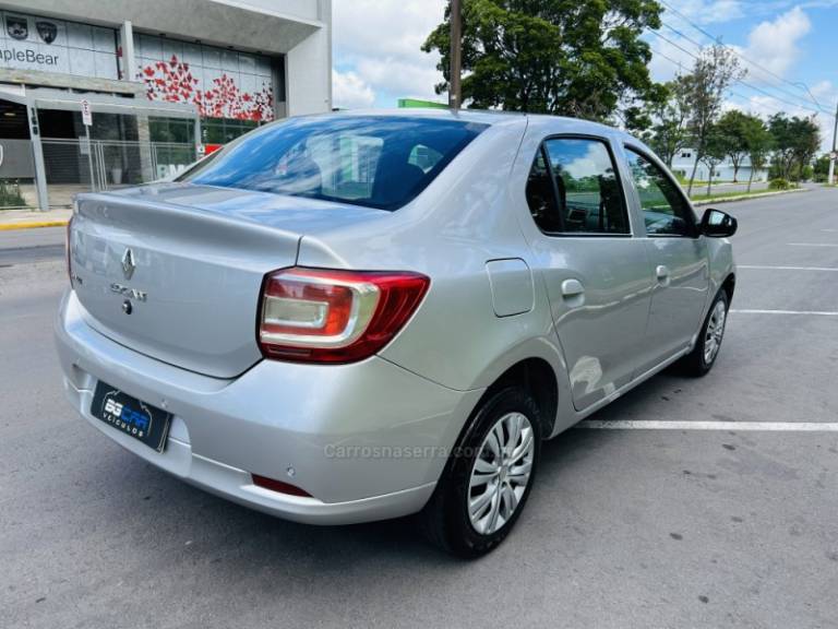 RENAULT - LOGAN - 2019/2020 - Prata - R$ 46.900,00
