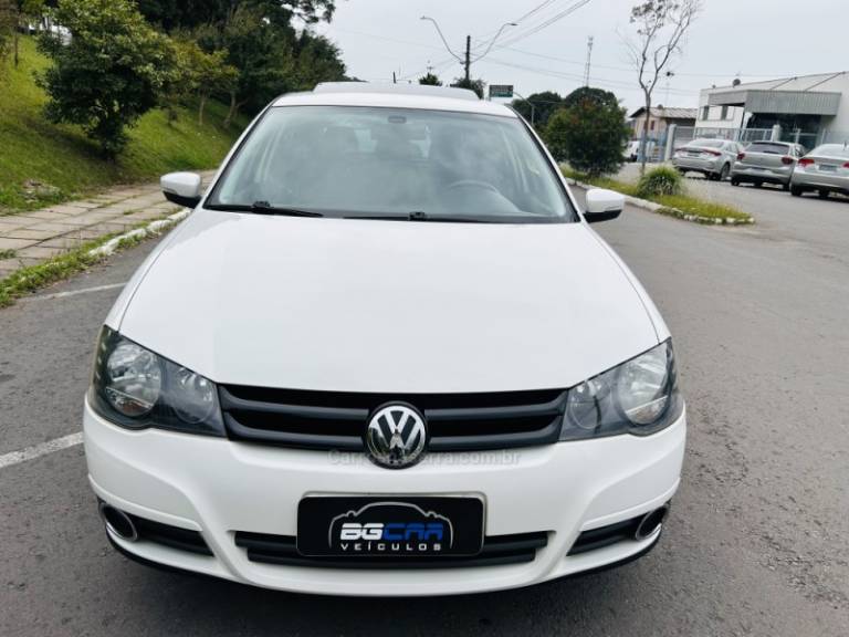 VOLKSWAGEN - GOLF - 2013/2013 - Branca - R$ 59.900,00