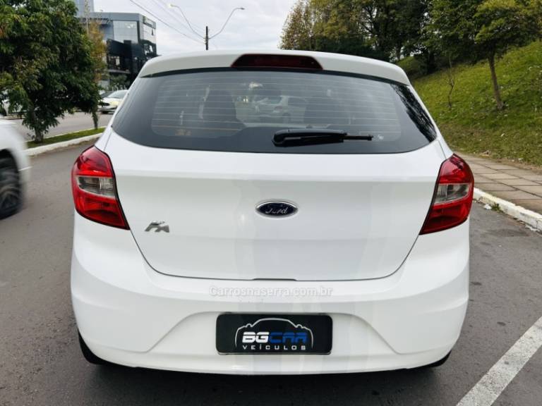FORD - KA - 2016/2016 - Branca - R$ 39.900,00
