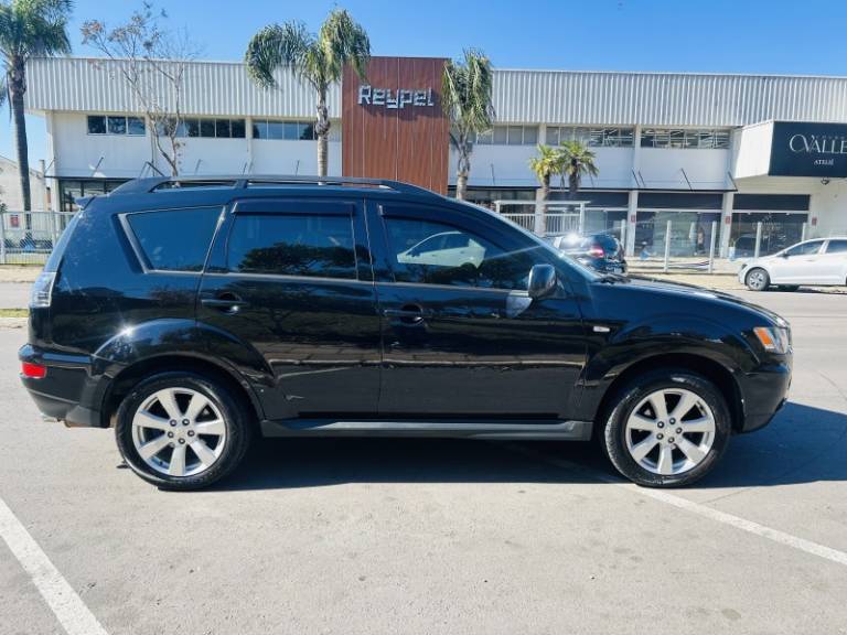 MITSUBISHI - OUTLANDER - 2011/2011 - Preta - R$ 62.900,00