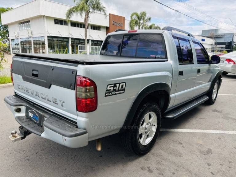 CHEVROLET - S10 - 2009/2010 - Prata - R$ 63.900,00